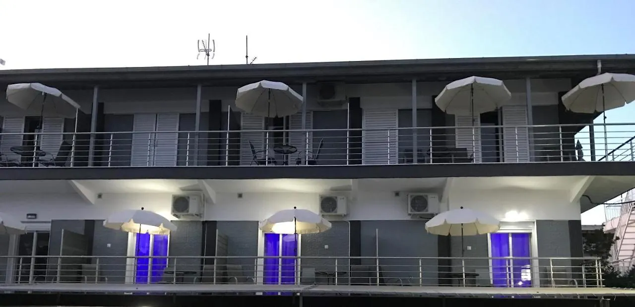 Nikolaidis Apartments Nea Plagia 0*,  Greece