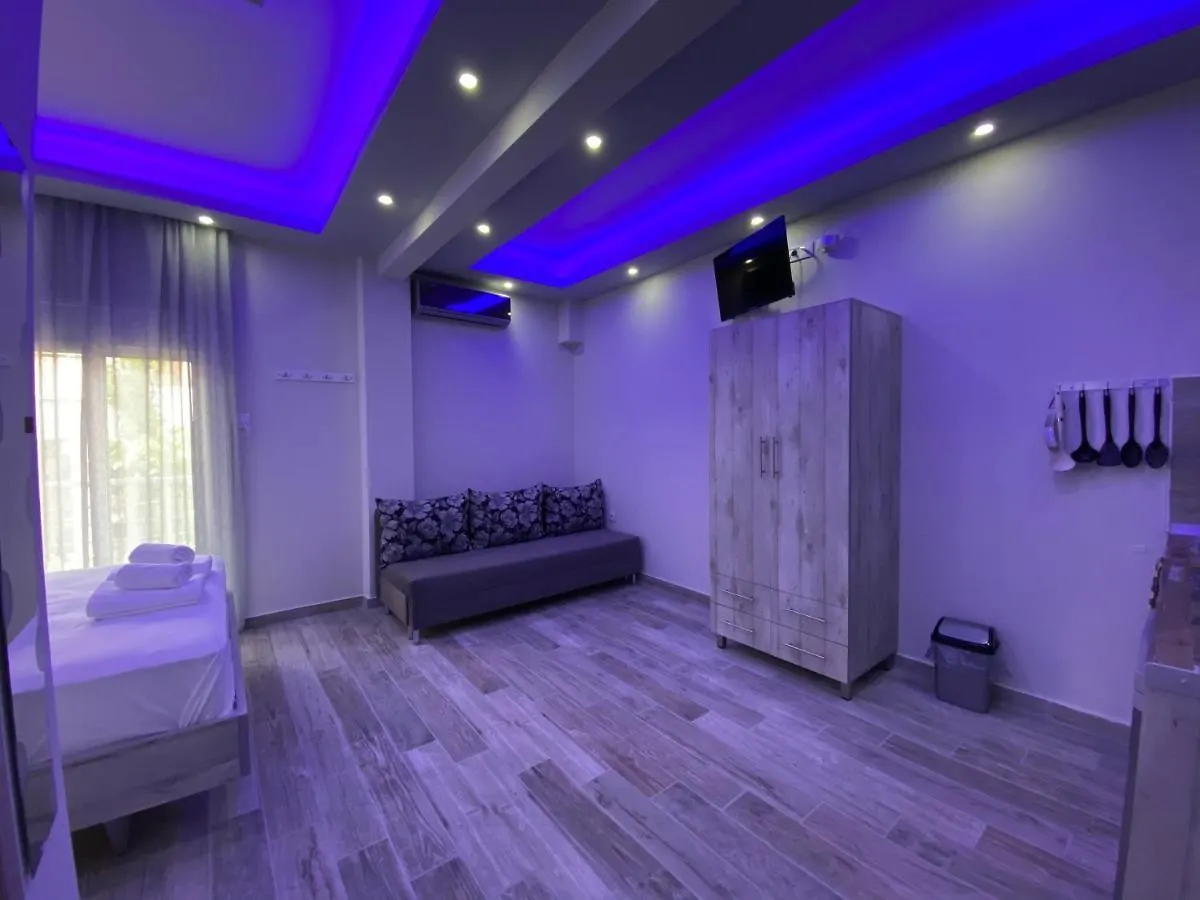 Nikolaidis Apartments Nea Plagia